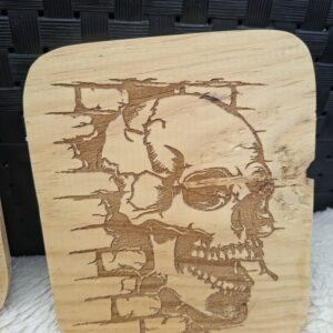 Plaque bois " Tête de Mort"