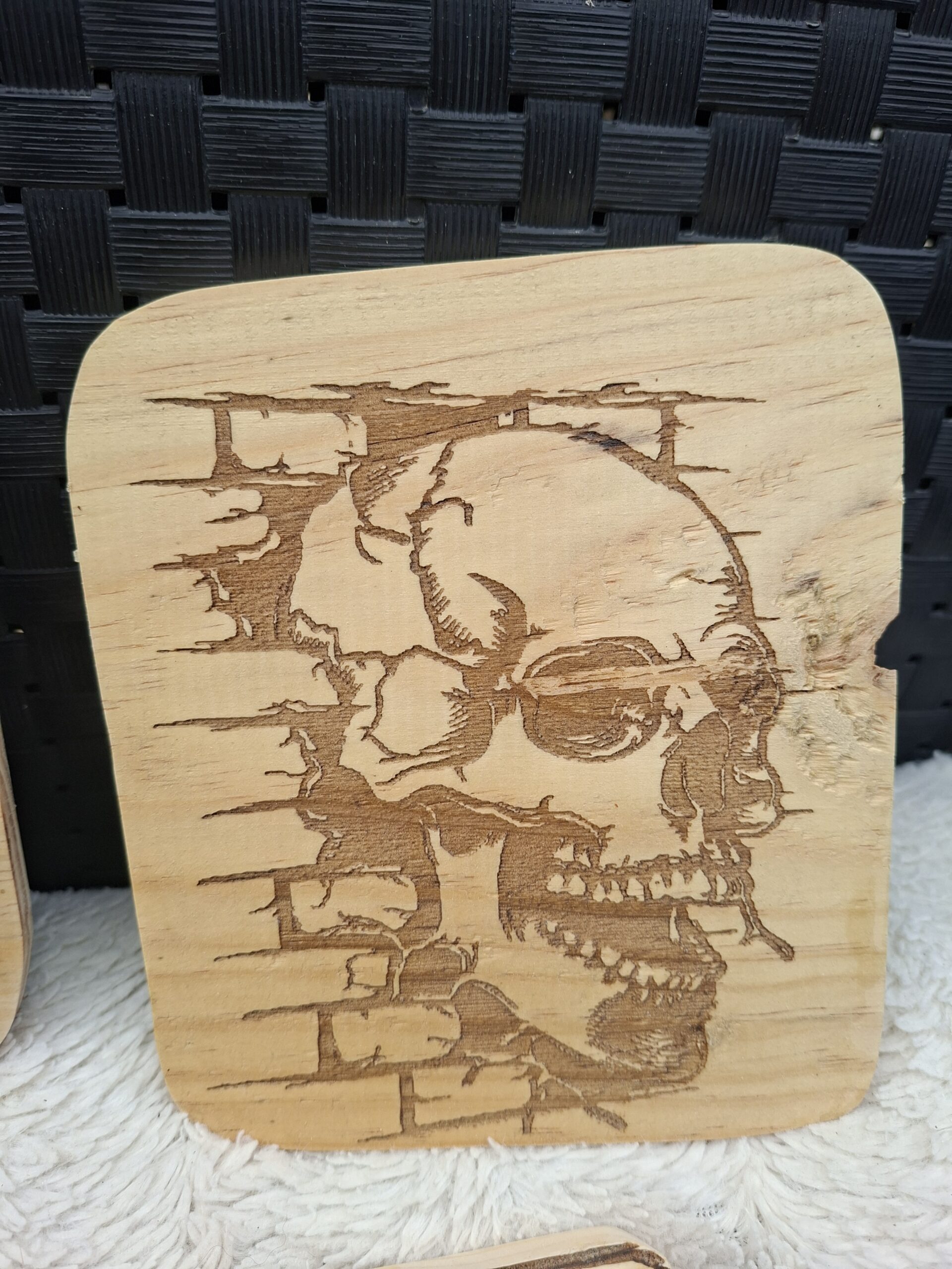 Plaque bois " Tête de Mort"